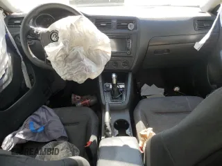 2015 Volkswagen Jetta S с VIN 3VW2K7AJ2FM343544, выставлен на аукционе Copart как лот 53724895 с пробегом 242 959 миль миль и Списание • Salvage title. История ставок и продаж доступна на DreamBid. Изображение 8.