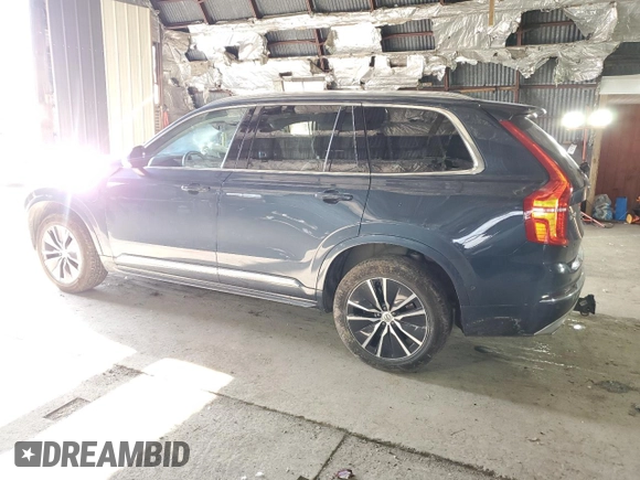 2021 Volvo XC90 Inscription Expression with VIN YV4BR00K0M1764086, listed as a Copart auction lot 41726284 with 37,641 mi miles. Bid and sale history available at carsss.com. Image 2.