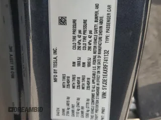 2024 Tesla Model 3 z VIN 5YJ3E1EAXRF741132, wystawiony jako Copart lot #47823795 z przebiegiem 25 183 mil mil oraz Szkody całkowita. Historia ofert i sprzedaży dostępna na DreamBid. Obrazek 14.
