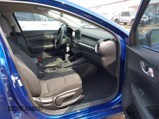 2021 Kia Forte LXS with VIN 3KPF24AD5ME384836, listed as a IAAI auction lot 42098713 with 29,107 mi miles and . Bid and sale history available at DreamBid. Image 5.