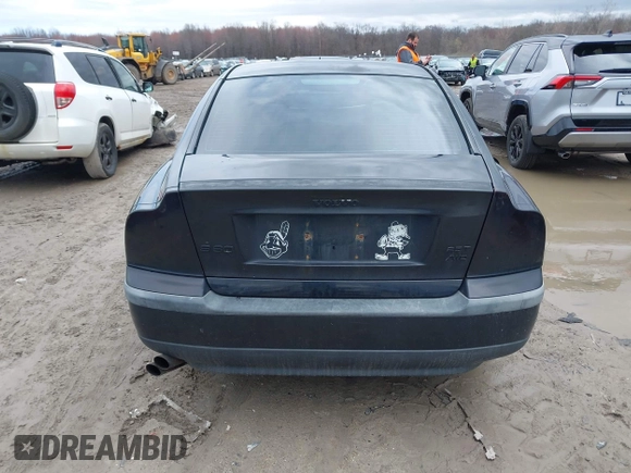 2004 Volvo S60 with VIN YV1RH59H542378132, listed as a IAAI auction lot 41919433 with 128,608 mi miles. Bid and sale history available at carsss.com. Image 16.