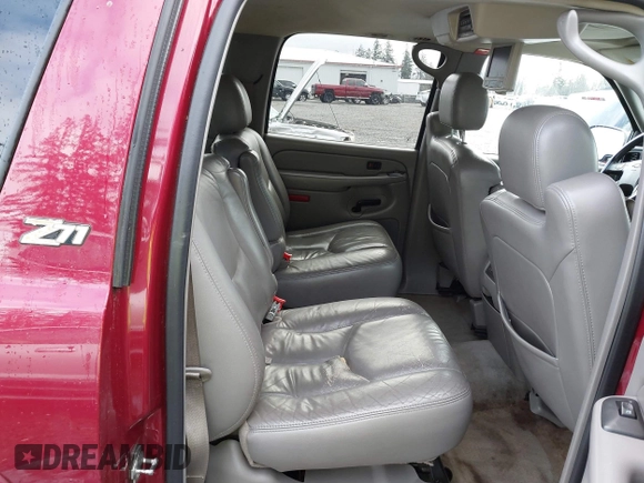 2004 Chevrolet Suburban Z71 with VIN 3GNFK16Z94G241614, listed as a IAAI auction lot 41808210 with 285,054 mi miles. Bid and sale history available at carsss.com. Image 8.