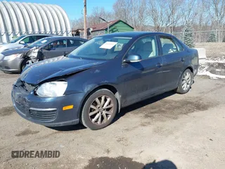 2010 Volkswagen Jetta SE with VIN 3VWRZ7AJ5AM142045, listed as a IAAI auction lot 41624932 with 139,331 mi miles and . Bid and sale history available at DreamBid. Image 2.