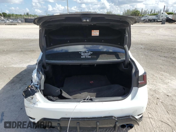 2016 Lexus GS F z VIN JTHBP1BL3GA000160, wystawiony jako Copart lot #61069335 z przebiegiem 82 341 mil mil oraz Szkoda całkowita • Salvage title. Historia ofert i sprzedaży dostępna na DreamBid. Obrazek 6.