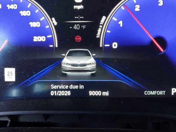 2019 BMW 5 Series M550i xDrive with VIN WBAJB9C50KB464159, listed as a IAAI auction lot 41758879 with 9,000 mi miles and . Bid and sale history available at DreamBid. Image 16.