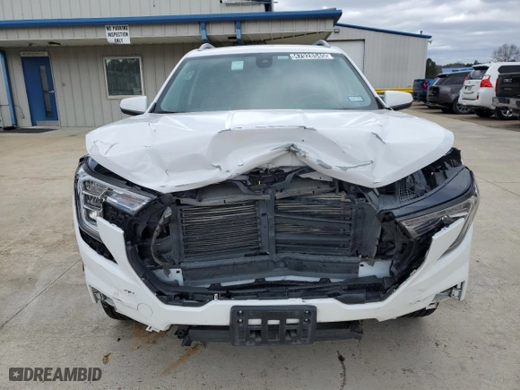 2024 GMC Terrain SLT with VIN 3GKALVEG6RL153145, listed as a Copart auction lot 47928545 with 35,015 mi miles and Salvage Title. Bid and sale history available at carsss.com. Image 5.