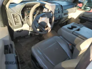 2019 Ford Super Duty F-250 SRW XL with VIN 1FTBF2A65KED83977, listed as a Copart auction lot 41537465 with 97,457 mi miles and Salvage Title. Bid and sale history available at carsss.com. Image 8.