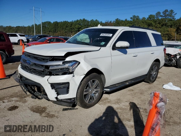 2023 Ford Expedition XLT with VIN 1FMJU1H85PEA23677, listed as a Copart auction lot 84255484 with 0 mi miles and Salvage Title. Bid and sale history available at carsss.com. Image 1.
