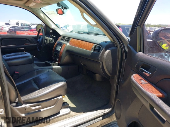 2007 Chevrolet Tahoe LS with VIN 1GNFC13J37R359934, listed as a IAAI auction lot 42306853 with 251,389 mi miles and . Bid and sale history available at DreamBid. Image 5.