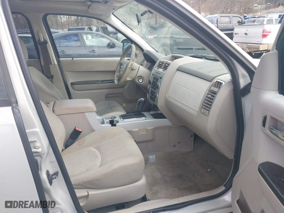 2008 Mercury Mariner with VIN 4M2CU81Z78KJ42675, listed as a IAAI auction lot 41594565 with 151,183 mi miles. Bid and sale history available at carsss.com. Image 5.