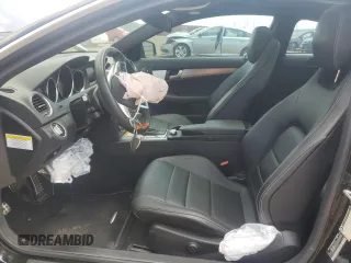 2013 Mercedes-Benz C 250 с VIN WDDGJ4HB7DF973202, выставлен на аукционе Copart как лот 63938445 с пробегом 47 883 миль миль и Списание • Salvage title. История ставок и продаж доступна на DreamBid. Изображение 7.