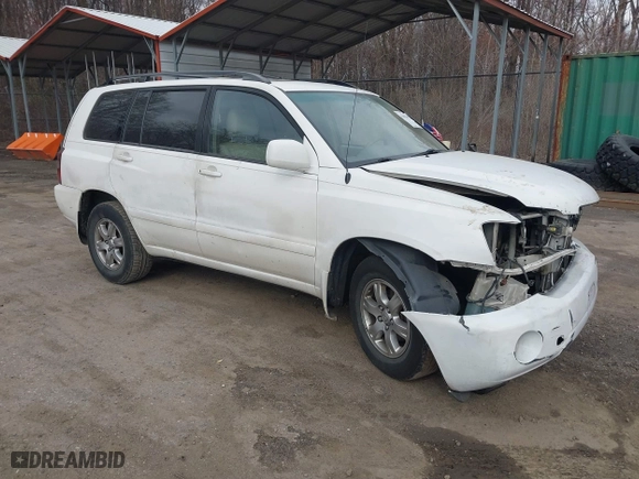 2006 Toyota Highlander w/3rd Row with VIN JTEEP21A560150131, listed as a IAAI auction lot 41843601 with 226,586 mi miles. Bid and sale history available at carsss.com. Image 1.