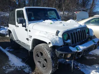 2012 Jeep Wrangler Arctic z VIN 1C4GJWBG9CL290847, wystawiony jako IAAI lot #41281316 z przebiegiem 106 473 mil mil oraz . Historia ofert i sprzedaży dostępna na DreamBid. Obrazek 1.