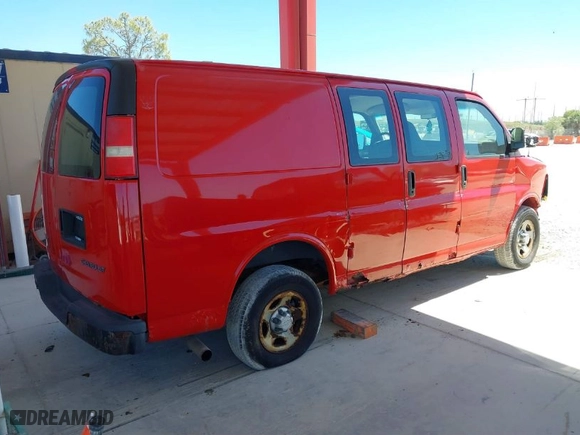2006 Chevrolet Express Cargo Van with VIN 1GCFG15X661185045, listed as a IAAI auction lot 41854224 with 75,324 mi miles. Bid and sale history available at carsss.com. Image 4.