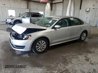 2015 Volkswagen Passat Limited Edition Edition z VIN 1VWAT7A39FC044466, wystawiony jako Copart lot #54442945 z przebiegiem 107 925 mil mil oraz Szkoda całkowita • Salvage title. Historia ofert i sprzedaży dostępna na DreamBid. Obrazek 1.