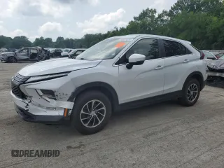 2022 Mitsubishi Eclipse Cross ES with VIN JA4ATUAAXNZ055319, listed as a Copart auction lot 60671015 with 46,272 mi miles and Salvage title. Bid and sale history available at DreamBid. Image 1.