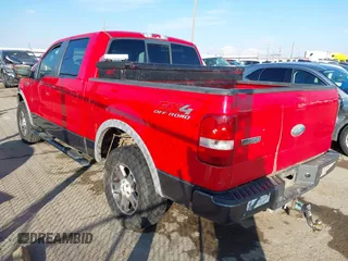 2008 Ford F-150 XLT z VIN 1FTPW14V18FA93547, wystawiony jako IAAI lot #38199628 z przebiegiem 188 918 mil mil oraz . Historia ofert i sprzedaży dostępna na DreamBid. Obrazek 3.