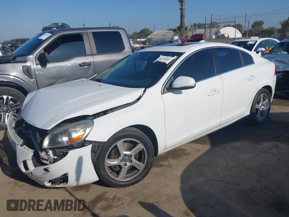 2012 Volvo S60 T5 с VIN YV1622FS0C2056306, выставлен на аукционе IAAI как лот 42394014 с пробегом 152 329 миль миль и . История ставок и продаж доступна на DreamBid. Изображение 15.