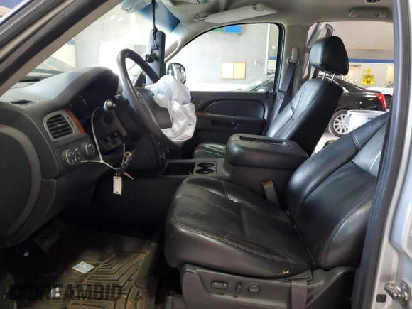 2012 GMC Yukon SLT with VIN 1GKS2CE03CR286640, listed as a Copart auction lot 49235995 with 214,871 mi miles and Clean Title. Bid and sale history available at carsss.com. Image 7.