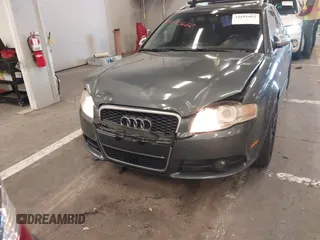 2008 Audi S4 z VIN WAUUL78E98A168935, wystawiony jako IAAI lot #41691662 z przebiegiem 94 143 mil mil oraz . Historia ofert i sprzedaży dostępna na DreamBid. Obrazek 6.