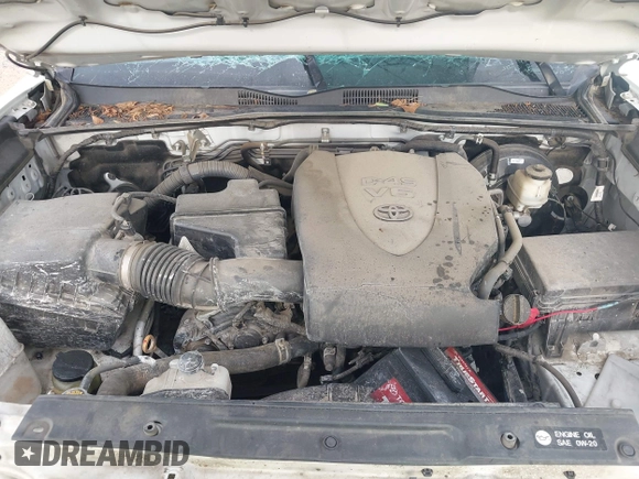 2017 Toyota Tacoma SR5 z VIN 5TFAZ5CN9HX040563, wystawiony jako IAAI lot #42274119 z przebiegiem 244 422 mil mil oraz . Historia ofert i sprzedaży dostępna na DreamBid. Obrazek 10.