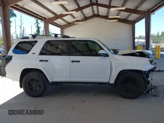 2019 Toyota 4Runner SR5 с VIN JTEBU5JR0K5630450, выставлен на аукционе IAAI как лот 42386961 с пробегом 104 733 миль миль и . История ставок и продаж доступна на DreamBid. Изображение 14.