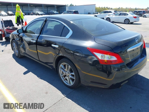 2011 Nissan Maxima 3.5 SV with VIN 1N4AA5AP2BC818198, listed as a IAAI auction lot 41864851 with 157,596 mi miles. Bid and sale history available at carsss.com. Image 3.
