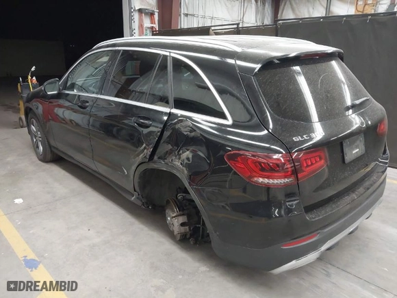 2020 Mercedes-Benz GLC with VIN WDC0G8DB2LF735497, listed as a IAAI auction lot 41371774 with 83,838 mi miles. Bid and sale history available at carsss.com. Image 3.