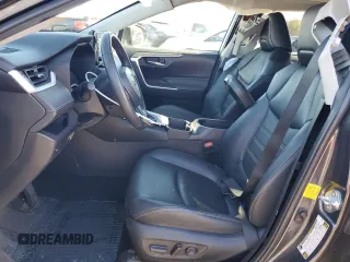 2022 Toyota RAV4 XLE Premium with VIN 2T3C1RFV1NC204487, listed as a Copart auction lot 86900914 with 32,679 mi miles and Salvage title. Bid and sale history available at DreamBid. Image 7.