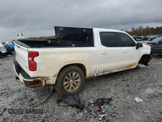 2021 Chevrolet Silverado 1500 RST with VIN 1GCUYEEL7MZ307970, listed as a Copart auction lot 83898784 with 149,977 mi miles and Salvage Title. Bid and sale history available at carsss.com. Image 3.