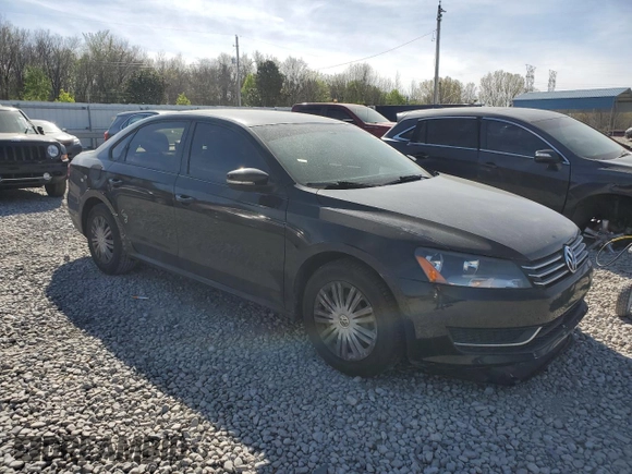 2014 Volkswagen Passat S with VIN 1VWAS7A35EC043347, listed as a Copart auction lot 49770115 with 125,893 mi miles and Salvage Title. Bid and sale history available at carsss.com. Image 4.
