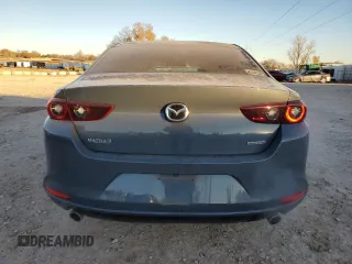 2022 Mazda 3 Carbon Edition z VIN 3MZBPACL0NM300509, wystawiony jako Copart lot #82294524 z przebiegiem 43 367 mil mil oraz Szkoda całkowita • Salvage title. Historia ofert i sprzedaży dostępna na DreamBid. Obrazek 6.