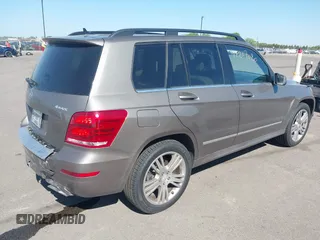2014 Mercedes-Benz GLK 350 z VIN WDCGG8JB7EG223279, wystawiony jako IAAI lot #42207080 z przebiegiem 86 654 mil mil oraz . Historia ofert i sprzedaży dostępna na DreamBid. Obrazek 4.