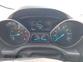 2014 Ford Escape SE with VIN 1FMCU9G99EUC81141, listed as a IAAI auction lot 42436279 with 123,947 mi miles and . Bid and sale history available at DreamBid. Image 7.