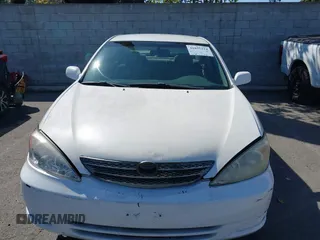 2004 Toyota Camry LE with VIN 4T1BE32KX4U284600, listed as a IAAI auction lot 41855214 with 116,758 mi miles. Bid and sale history available at carsss.com. Image 13.