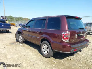 2007 Honda Pilot LX with VIN 5FNYF18177B017698, listed as a IAAI auction lot 41995853 with 192,923 mi miles. Bid and sale history available at carsss.com. Image 3.
