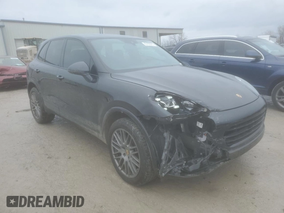 2018 Porsche Cayenne z VIN WP1AA2A2XJKA05305, wystawiony jako Copart lot #42763575 z przebiegiem 117 366 mil mil oraz Szkoda całkowita • Salvage title. Historia ofert i sprzedaży dostępna na DreamBid. Obrazek 4.
