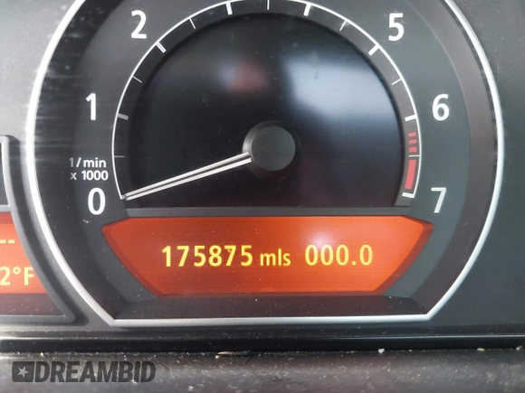 2008 BMW 7 Series 750Li z VIN WBAHN83518DT86472, wystawiony jako IAAI lot #42261898 z przebiegiem 175 875 mil mil oraz . Historia ofert i sprzedaży dostępna na DreamBid. Obrazek 7.