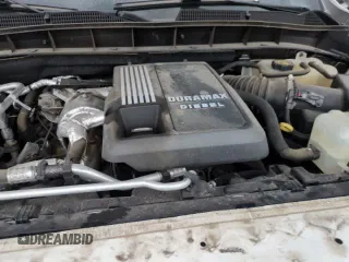 2020 GMC Sierra 1500 Denali z VIN 1GTU9FET2LZ165870, wystawiony jako Copart lot #61757865 z przebiegiem 81 509 mil mil oraz Szkoda całkowita • Salvage title. Historia ofert i sprzedaży dostępna na DreamBid. Obrazek 16.