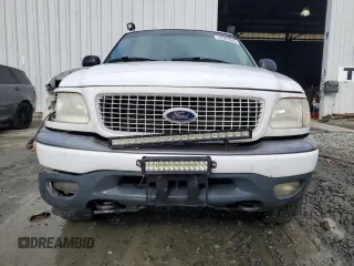 2000 Ford Expedition XLT with VIN 1FMRU1662YLB35757, listed as a Copart auction lot 44363845 with 206,135 mi miles and Salvage Title. Bid and sale history available at DreamBid. Image 5.
