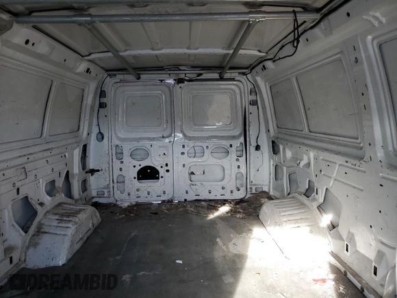 2003 Ford Econoline Cargo with VIN 1FTRE14213HB99687, listed as a Copart auction lot 83404804 with 83,621 mi miles and Clean Title. Bid and sale history available at carsss.com. Image 10.