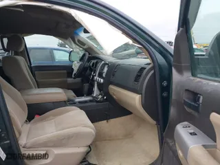 2008 Toyota Sequoia SR5 with VIN 5TDBY64A78S021587, listed as a IAAI auction lot 41313235 with 197,259 mi miles. Bid and sale history available at carsss.com. Image 5.