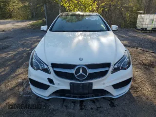 2014 Mercedes-Benz E 350 with VIN WDDKJ8JB7EF253105, listed as a Copart auction lot 54660515 with 189,766 mi miles and Non repairable. Bid and sale history available at DreamBid. Image 5.