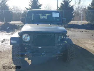 2018 Jeep Wrangler Unlimited Sport S with VIN 1C4HJXDG0JW166601, listed as a IAAI auction lot 41650217 with 30,319 mi miles. Bid and sale history available at carsss.com. Image 12.