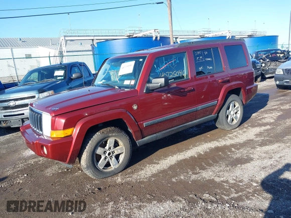 2008 Jeep Commander Sport z VIN 1J8HG48K08C180238, wystawiony jako IAAI lot #40725046 z przebiegiem 165 018 mil mil oraz . Historia ofert i sprzedaży dostępna na DreamBid. Obrazek 2.