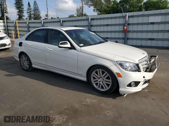 2008 Mercedes-Benz C 300 Sport с VIN WDDGF54X98F193023, выставлен на аукционе Copart как лот 62825395 с пробегом 45 269 миль миль и Списание • Salvage title. История ставок и продаж доступна на DreamBid. Изображение 4.