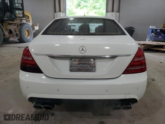 2007 Mercedes-Benz S 550 with VIN WDDNG71X97A072427, listed as a Copart auction lot 57881165 with 120,210 mi miles and Salvage title. Bid and sale history available at DreamBid. Image 6.