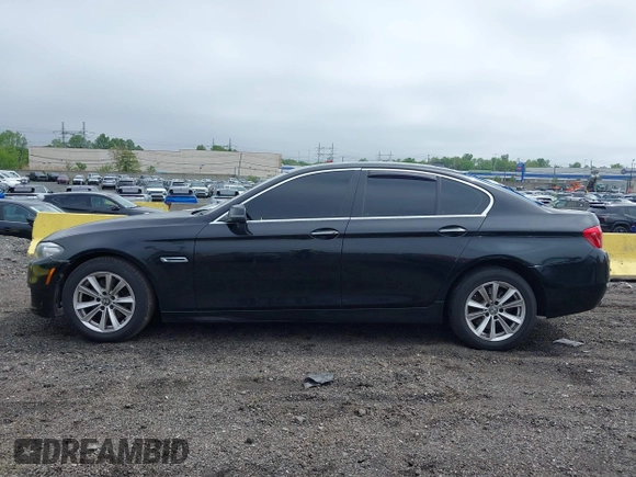 2014 BMW 5 Series 528i xDrive with VIN WBA5A7C54ED613352, listed as a IAAI auction lot 42197717 with 205,889 mi miles and . Bid and sale history available at DreamBid. Image 14.