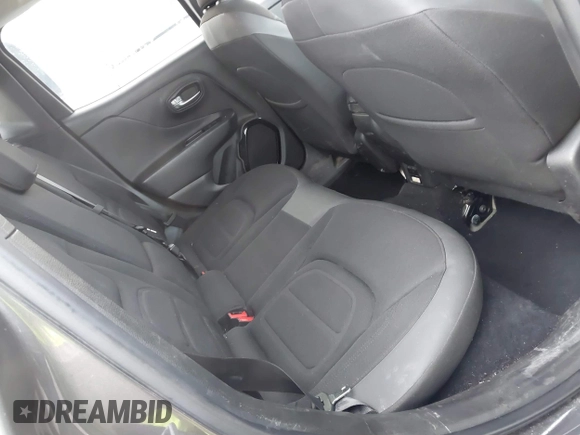2016 Jeep Renegade Latitude with VIN ZACCJBBT5GPD37944, listed as a IAAI auction lot 41441463 with 103,429 mi miles. Bid and sale history available at carsss.com. Image 8.