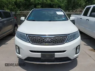 2014 Kia Sorento SX Limited with VIN 5XYKW4A74EG485464, listed as a IAAI auction lot 42546550 with 138,646 mi miles and . Bid and sale history available at DreamBid. Image 12.